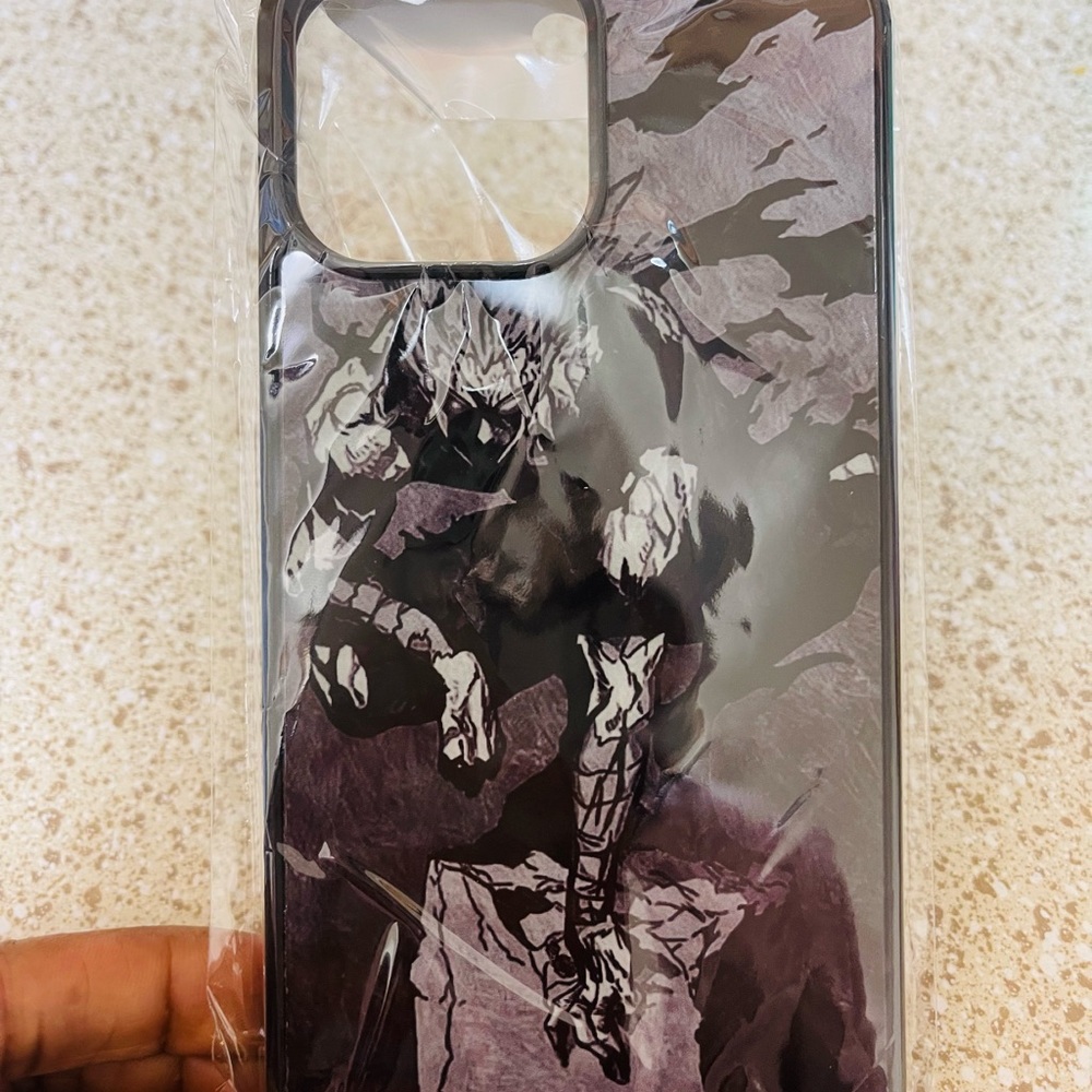 iPhone 13 Pro Max case - Picture 3 of 5